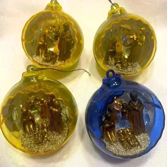 4 Vintage Jewelbrite Nativity scene, reflector diorama Christmas ornaments, - Picture 1 of 6